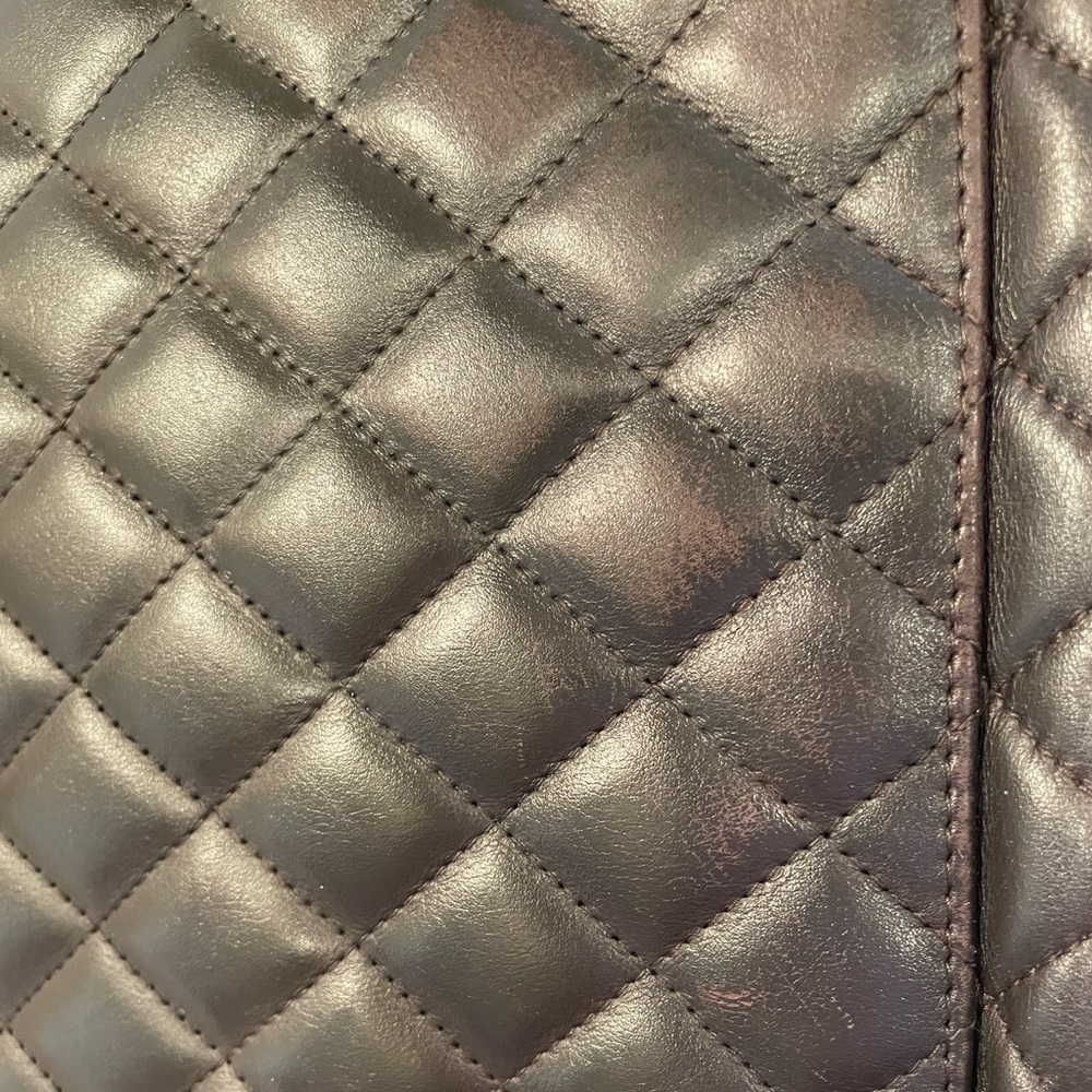 ❌❌❌SOLD❌ ❌ ❌💕HOST PICK💕CHANEL,Cambron Quilted Calf Tote - Picture 9 of 17